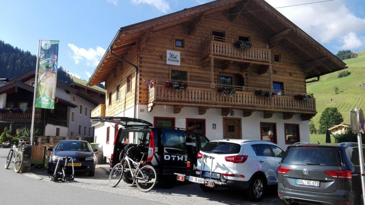 Sportpension Penhab Saalbach-Hinterglemm Exteriör bild